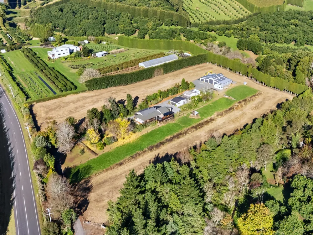 Photos of 124 Kauri Point Road