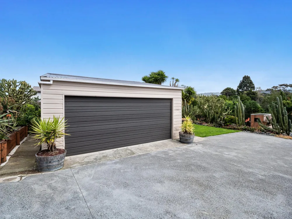 Photos of 124 Kauri Point Road