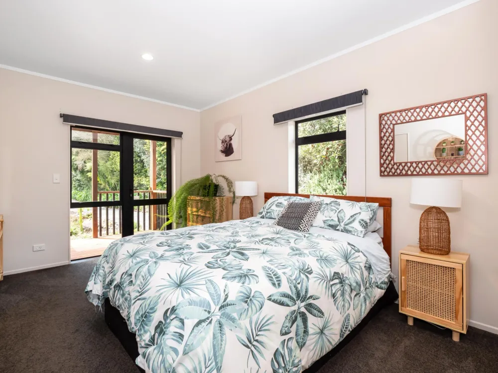 Photos of 124 Kauri Point Road