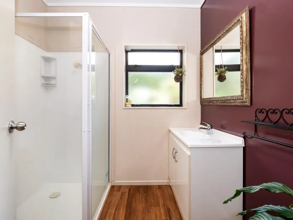 Photos of 124 Kauri Point Road