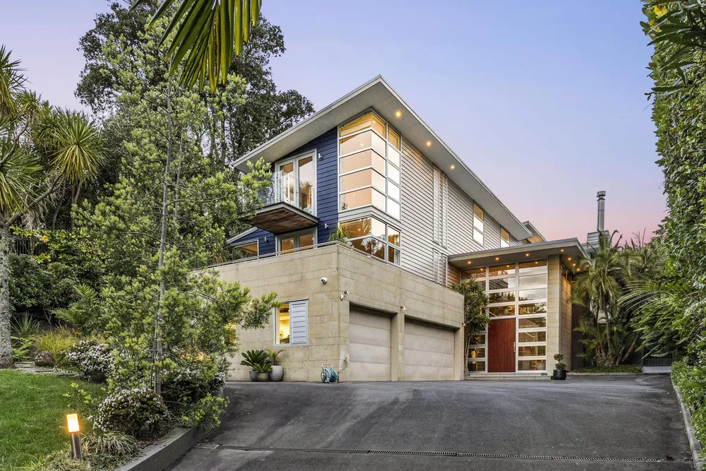 Photos of 51 Fern Glen Road