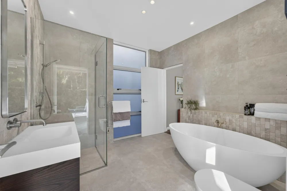 Photos of 51 Fern Glen Road