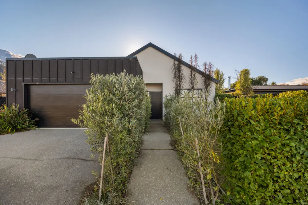 Photos of 15 Edna Lane