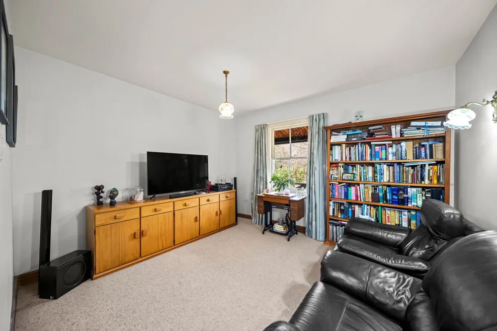 Photos of 1310 Marshmans Road