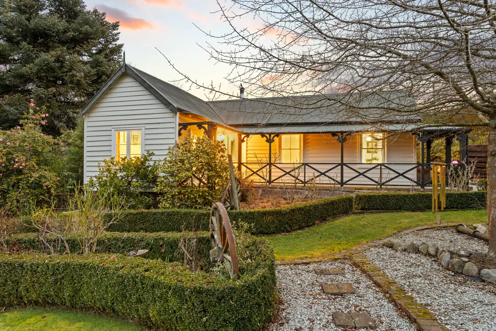 Photos of 1310 Marshmans Road