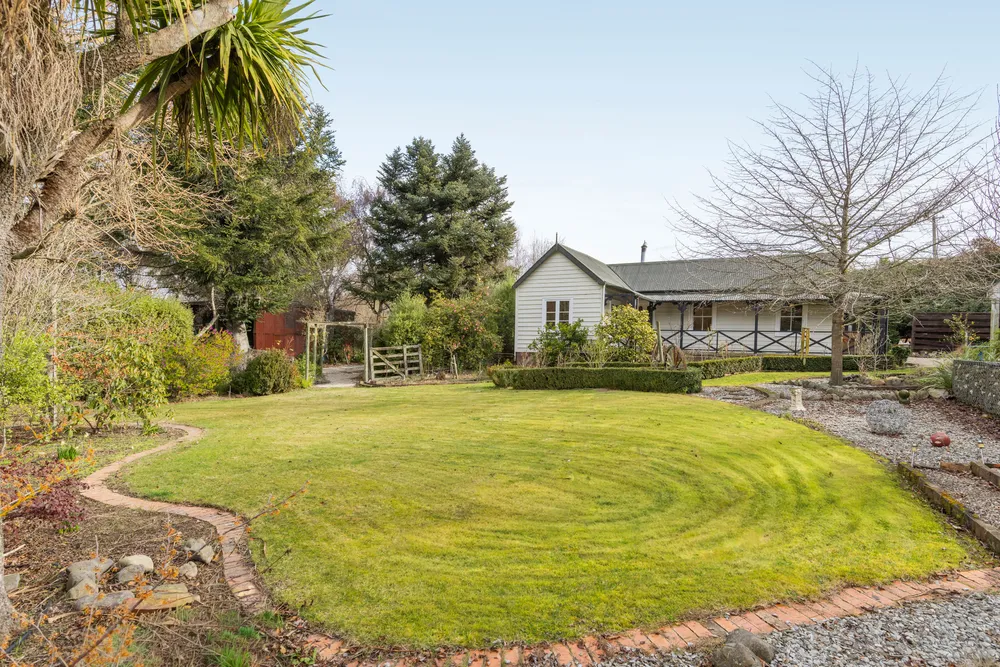 Photos of 1310 Marshmans Road