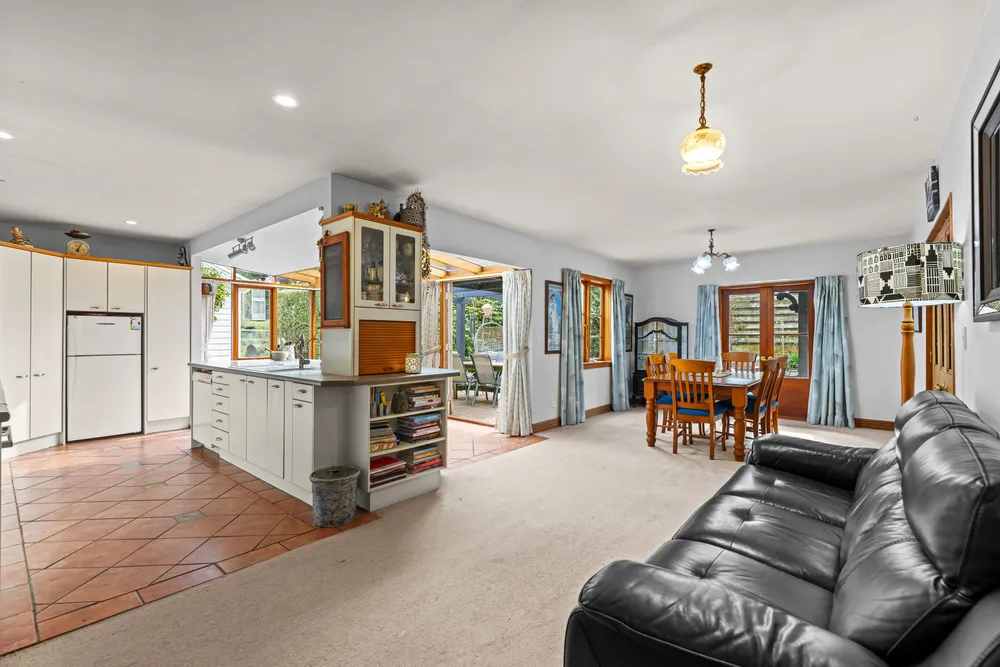Photos of 1310 Marshmans Road
