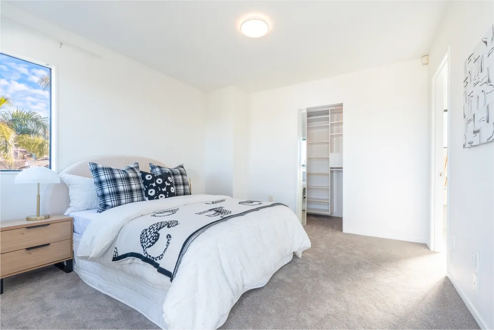 Photos of 2/353 Glenfield Road