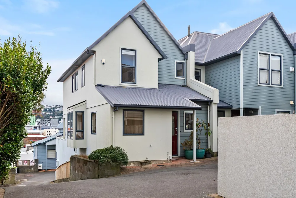Photos of 6/88 Brougham Street