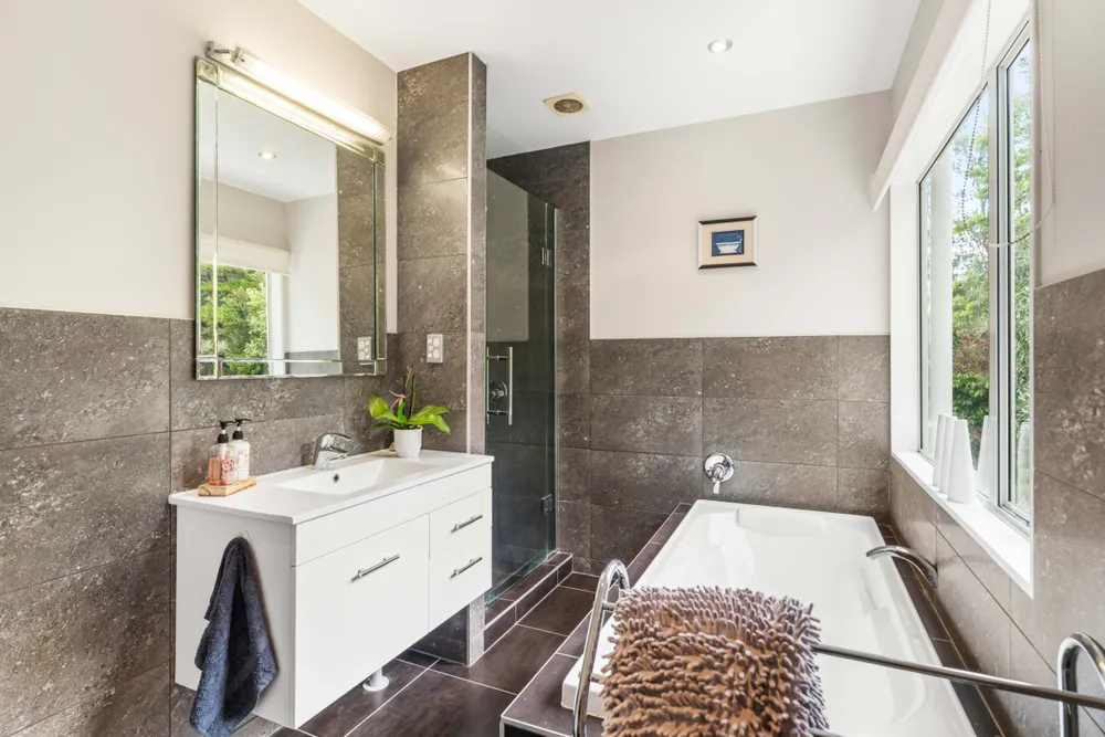 Photos of 57E Nairn Road