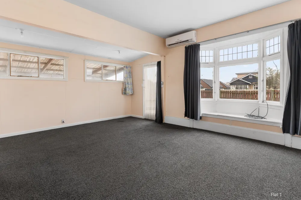 Photos of 255 Lyttelton Street