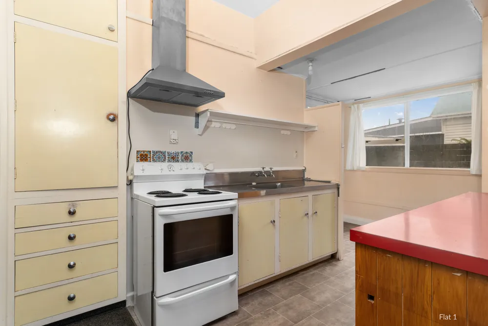 Photos of 255 Lyttelton Street