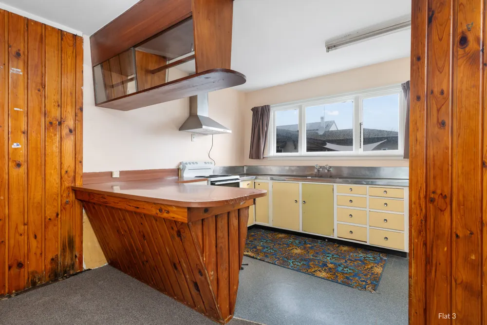 Photos of 255 Lyttelton Street