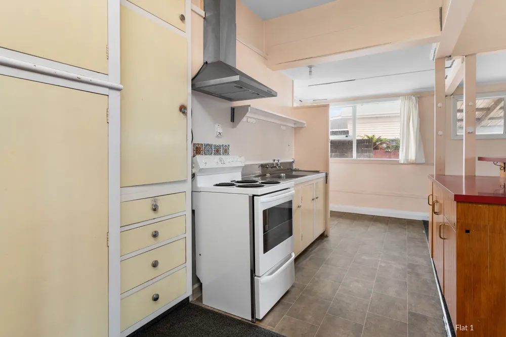 Photos of 255 Lyttelton Street