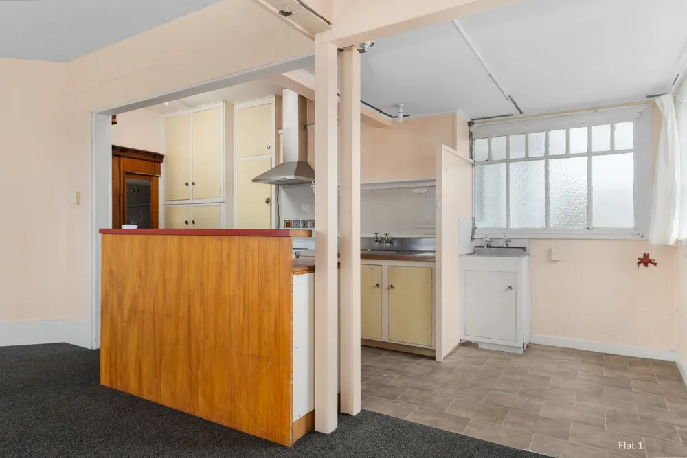 Photos of 255 Lyttelton Street
