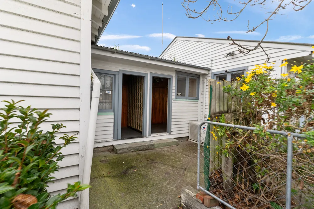 Photos of 255 Lyttelton Street
