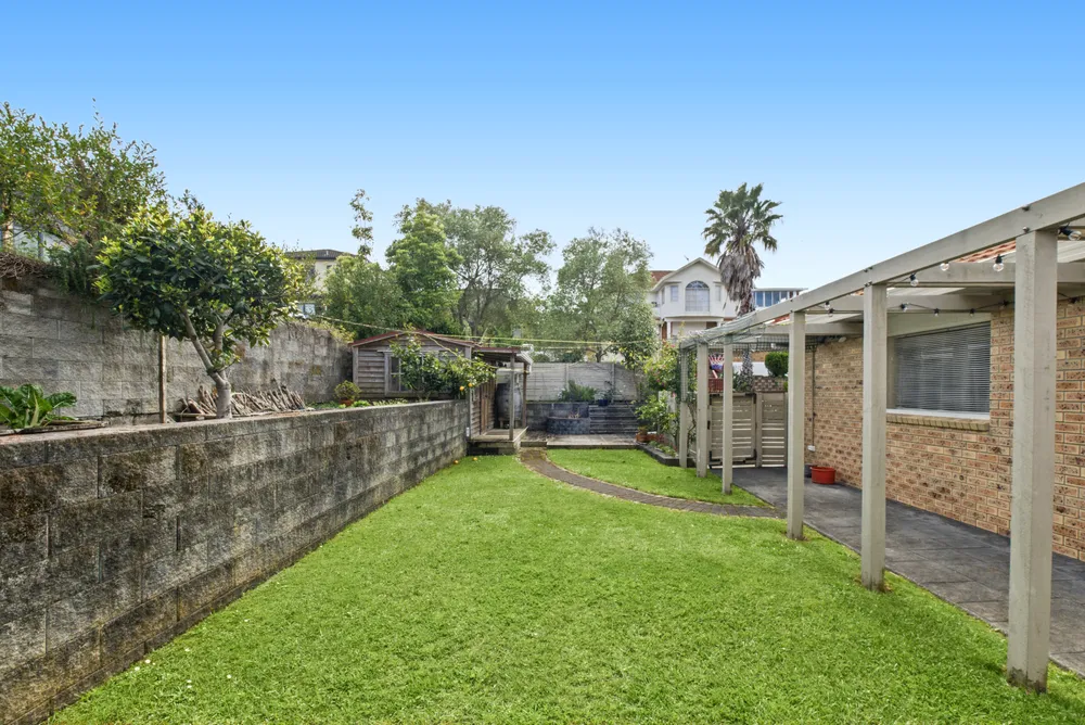 Photos of 20 Piper Place