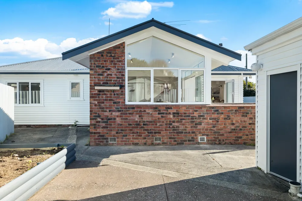 Photos of 9 Hill Crescent
