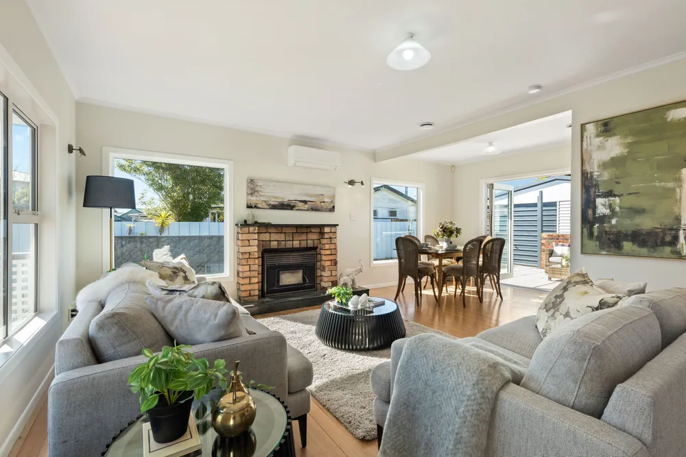 Photos of 9 Hill Crescent
