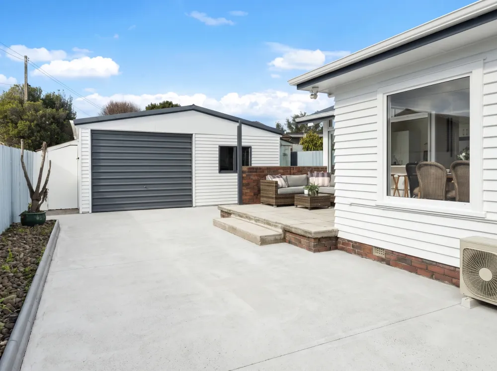 Photos of 9 Hill Crescent
