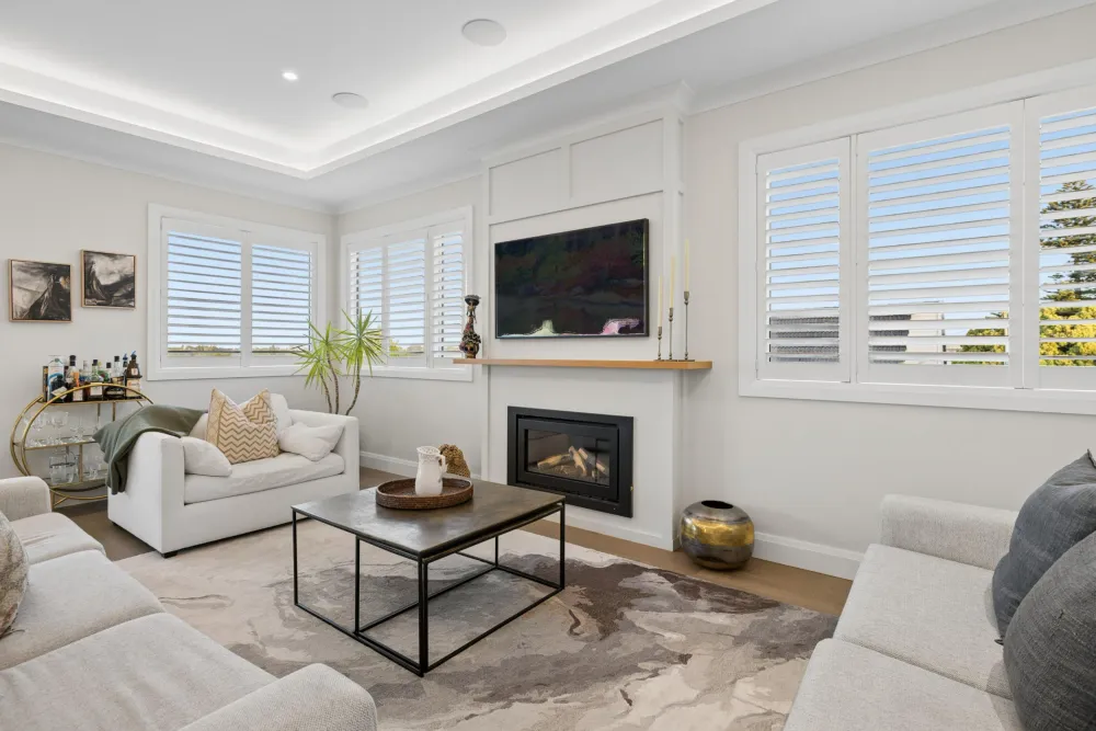 Photos of 43 Thirteenth Avenue