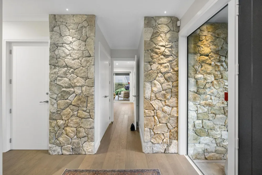 Photos of 43 Thirteenth Avenue