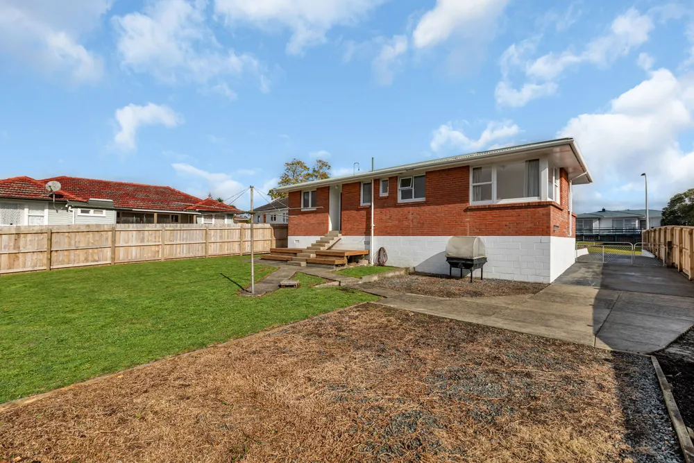 Photos of 38 Otuhiwai Crescent