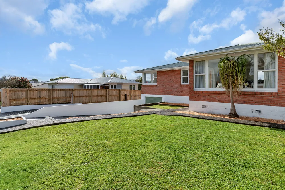 Photos of 38 Otuhiwai Crescent