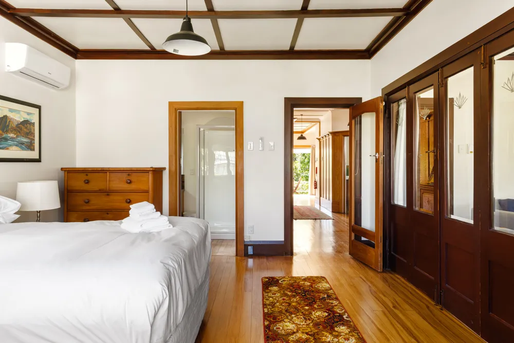 Photos of 13 Clifford Street