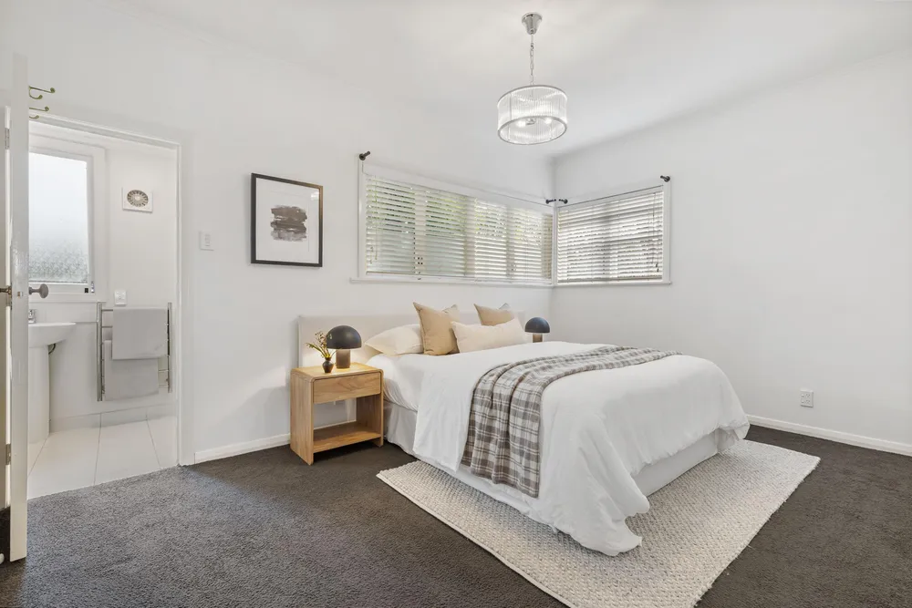 Photos of 265 Point Chevalier Road