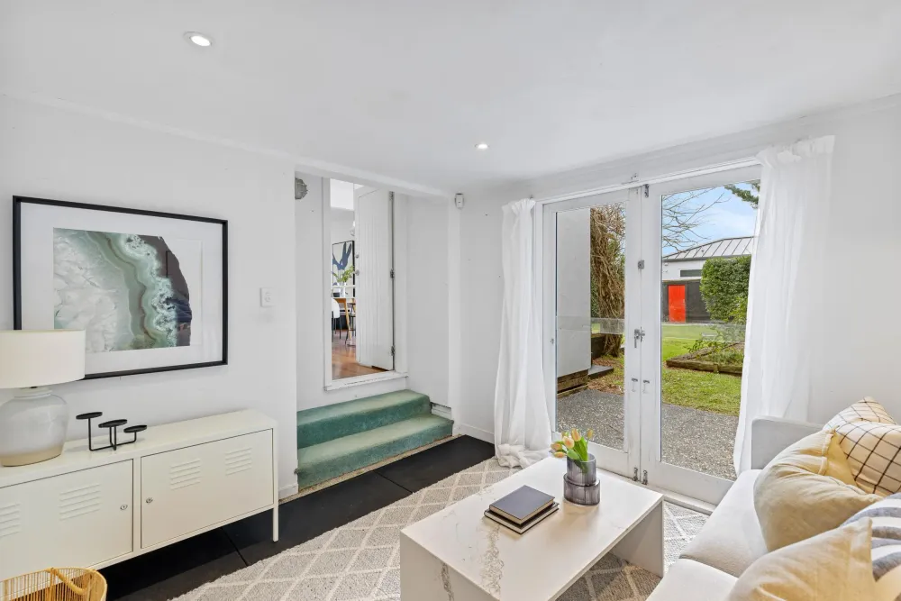 Photos of 265 Point Chevalier Road