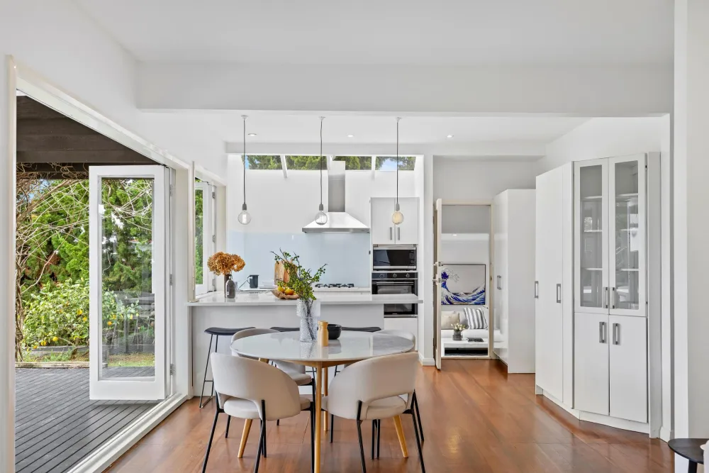 Photos of 265 Point Chevalier Road