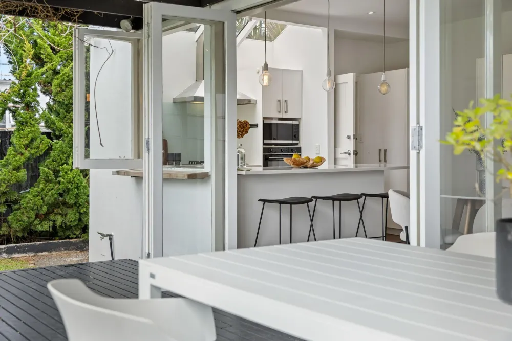 Photos of 265 Point Chevalier Road