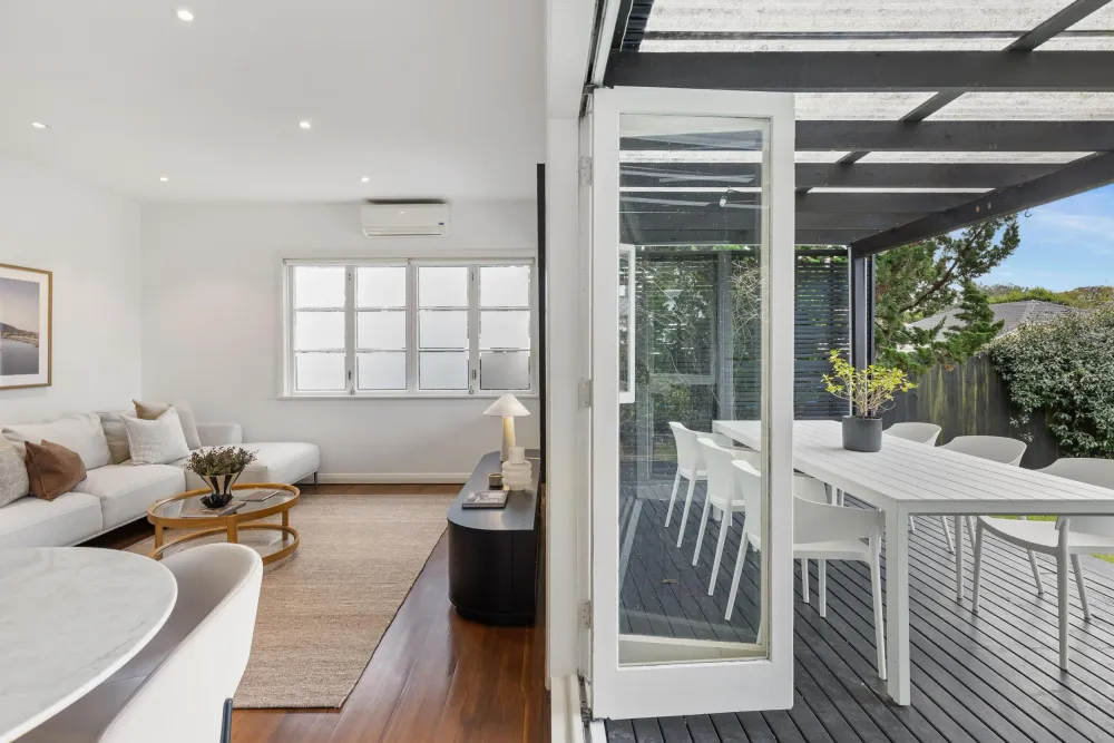 Photos of 265 Point Chevalier Road