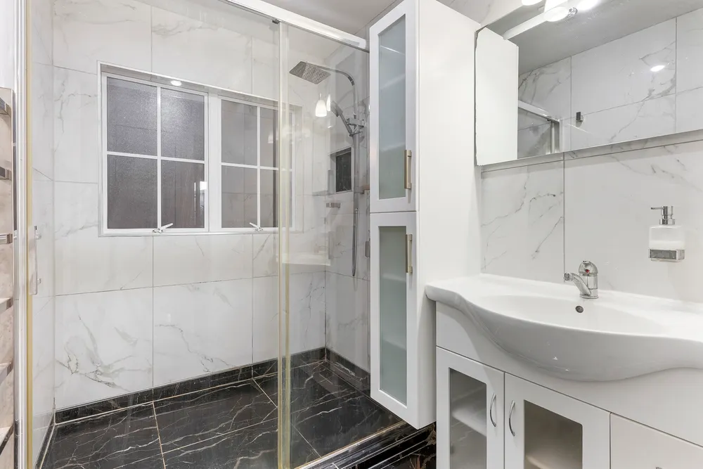 Photos of 37 Caronia Crescent