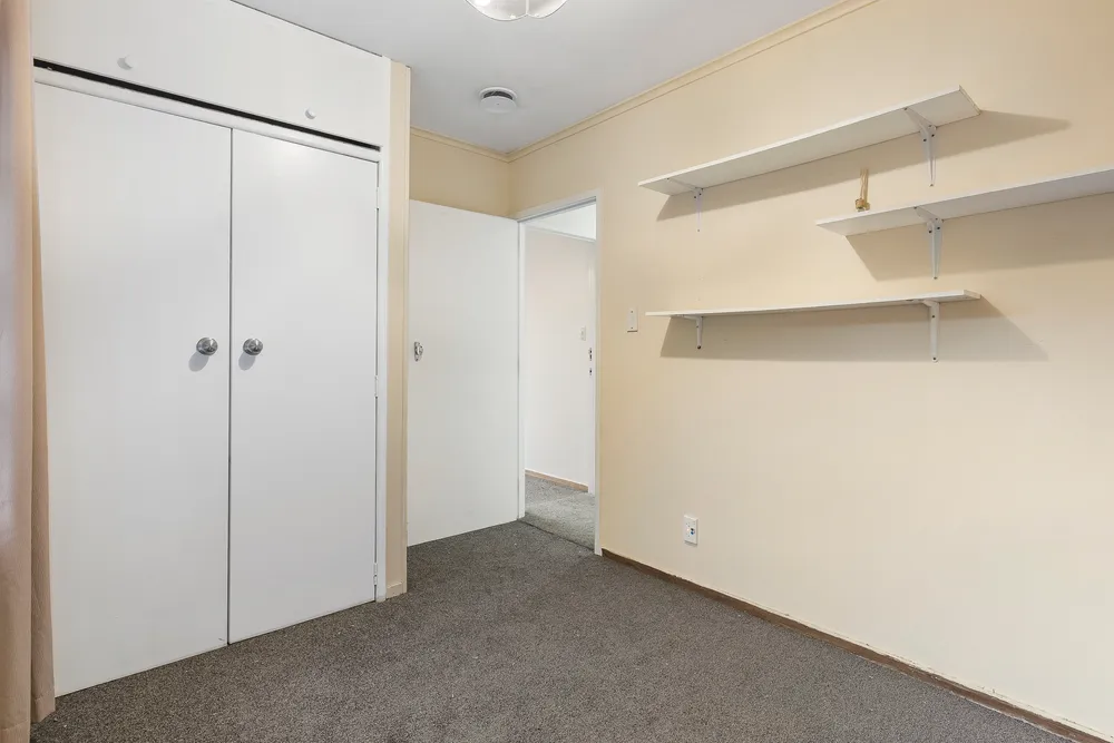 Photos of 37 Caronia Crescent