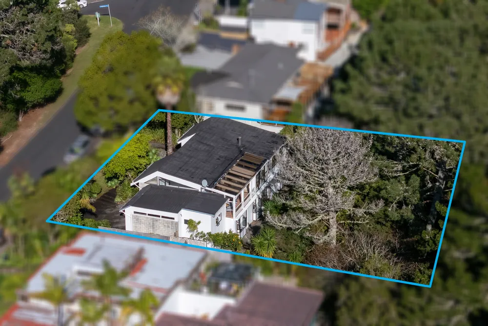 Photos of 9 Saddleback Rise