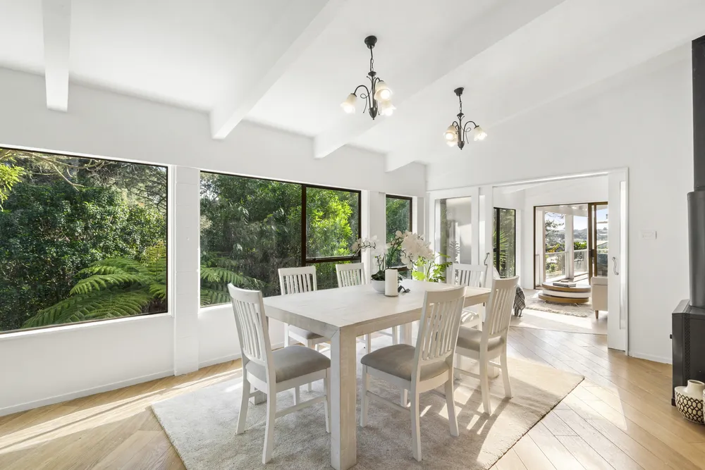 Photos of 9 Saddleback Rise