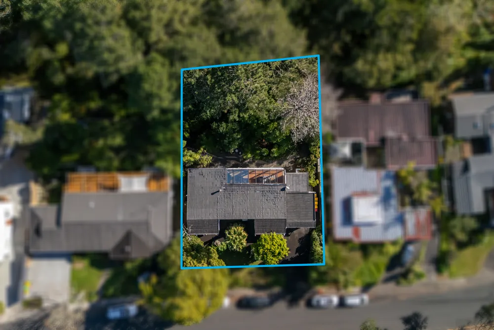 Photos of 9 Saddleback Rise