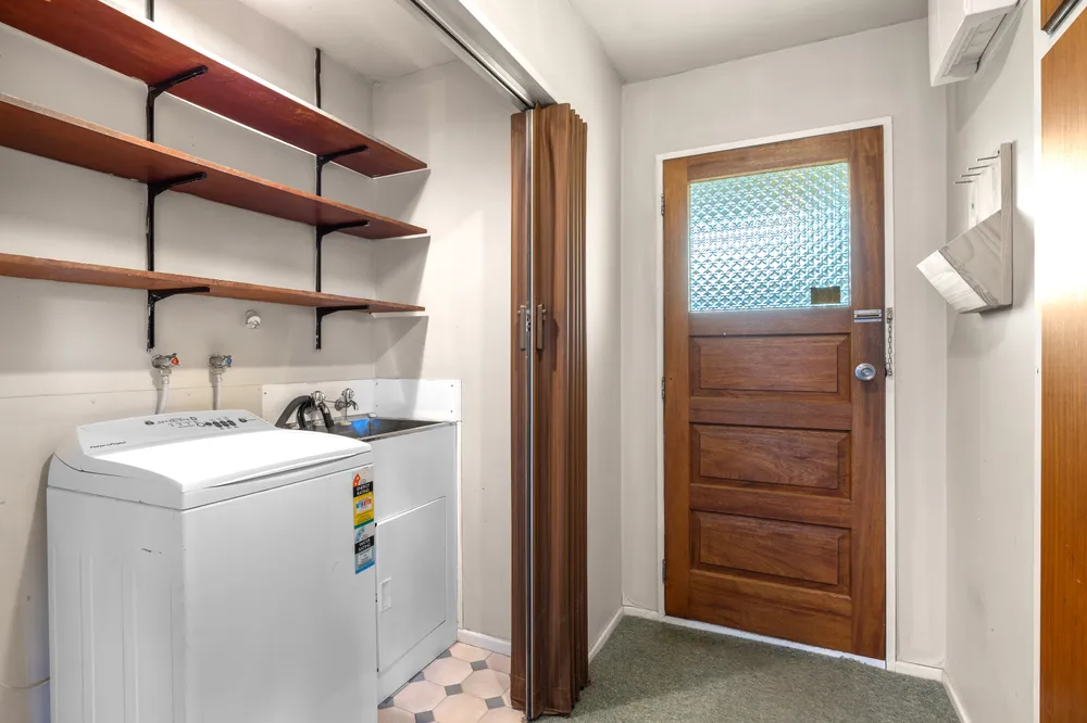 Photos of 1/12 Camrose Place
