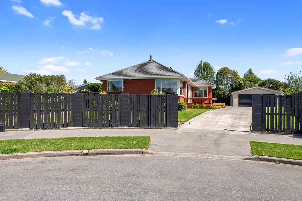 Photos of 15 Neave Place