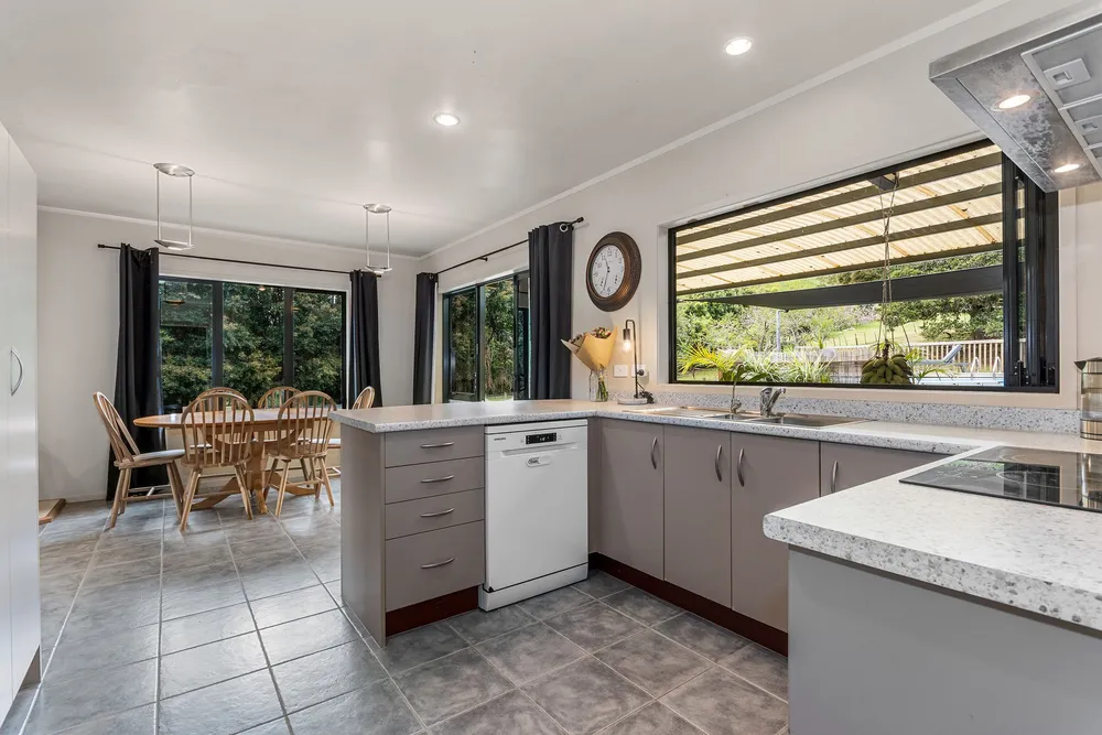 Photos of 68 Kara Road