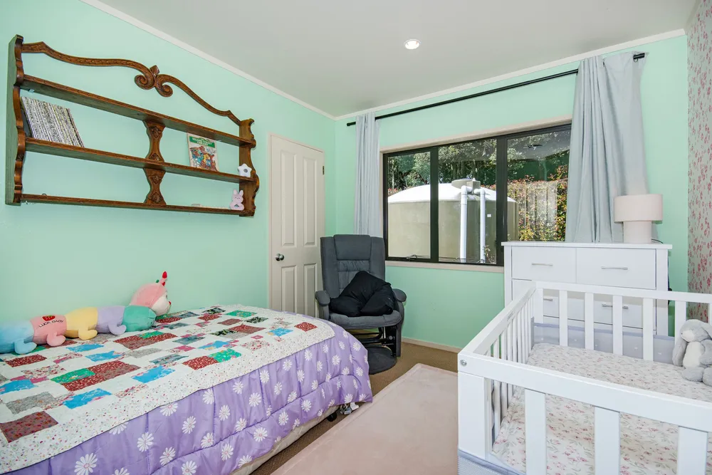 Photos of 68 Kara Road