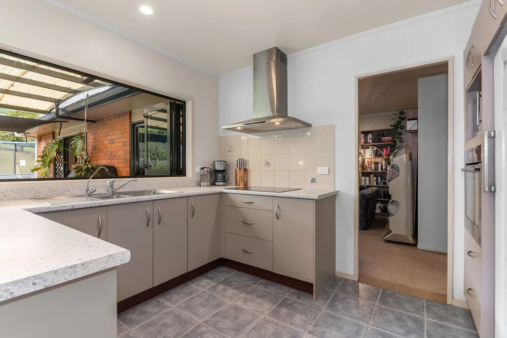 Photos of 68 Kara Road