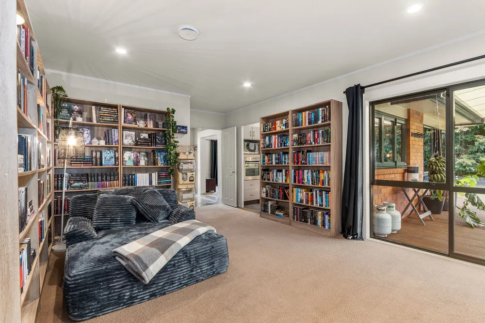 Photos of 68 Kara Road