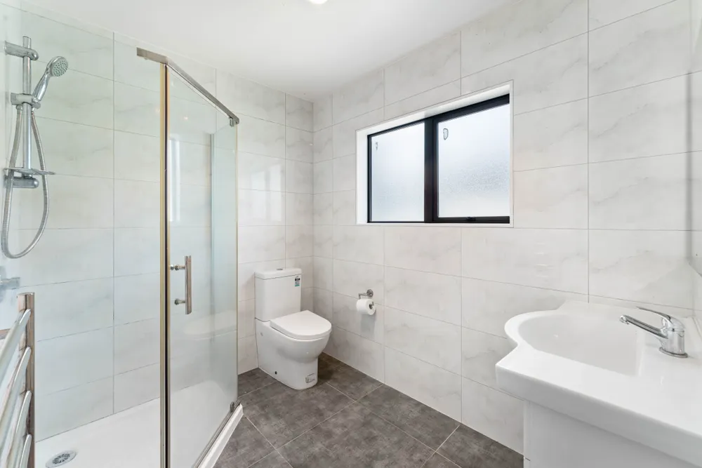 Photos of 49B Birdwood Avenue