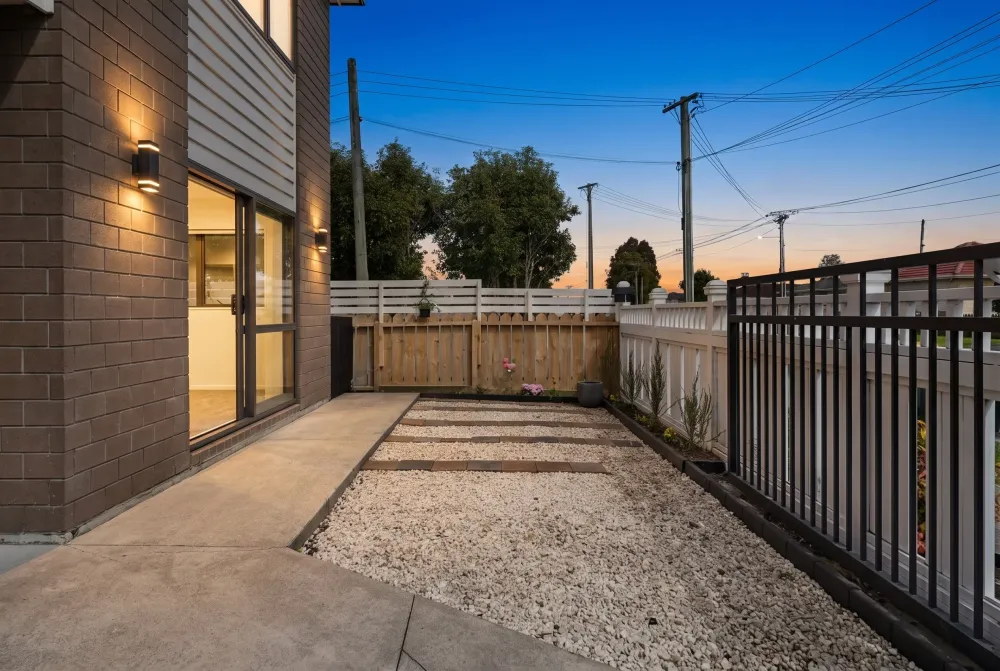 Photos of 49B Birdwood Avenue