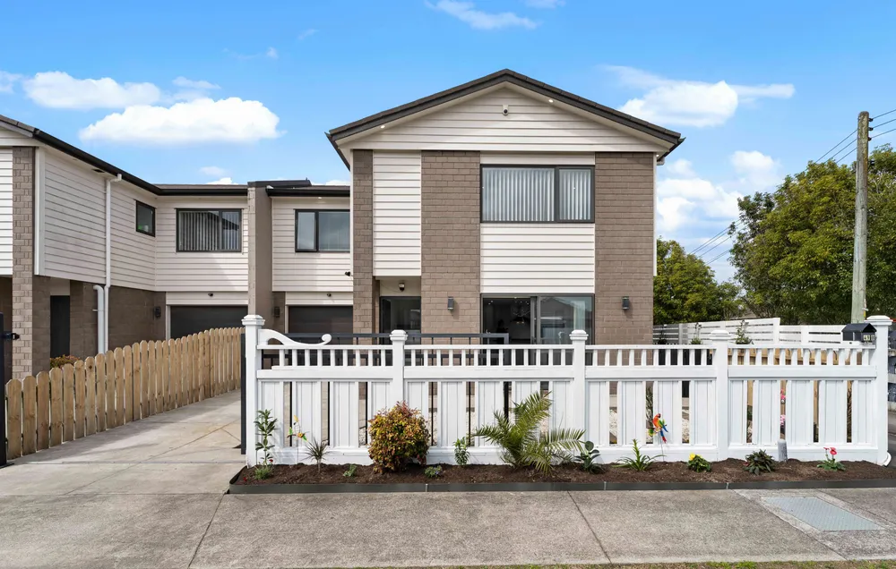Photos of 49B Birdwood Avenue