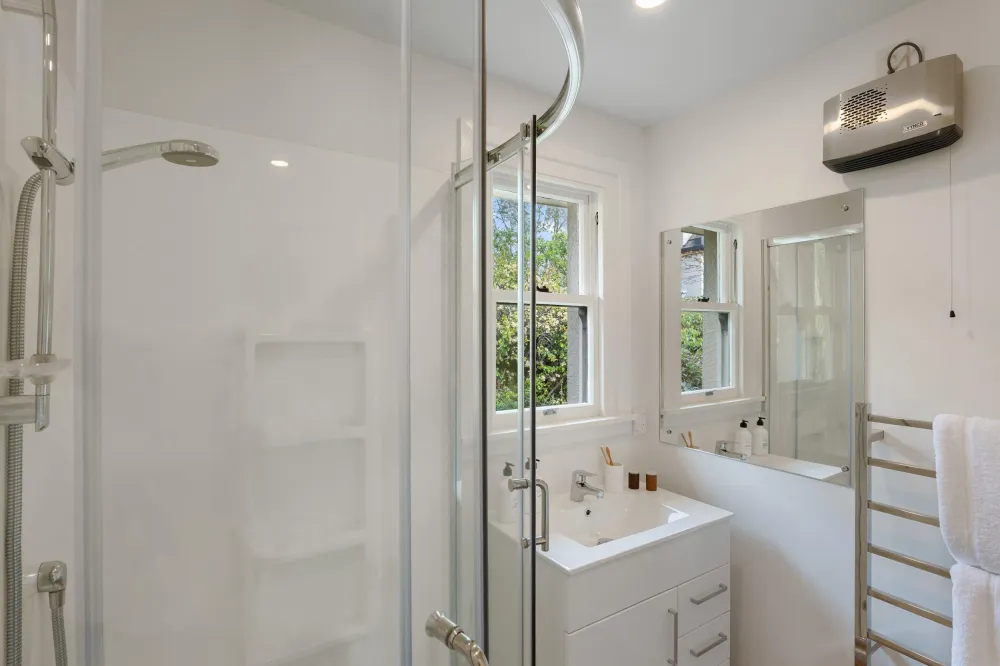 Photos of 6A Makora Street