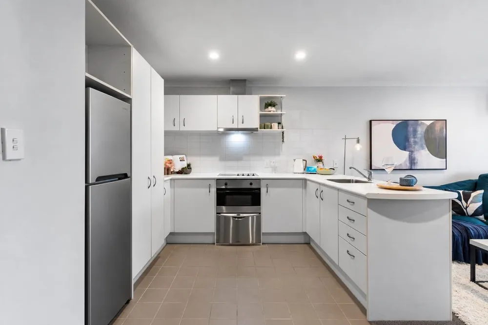 Photos of GF/83 New North Road
